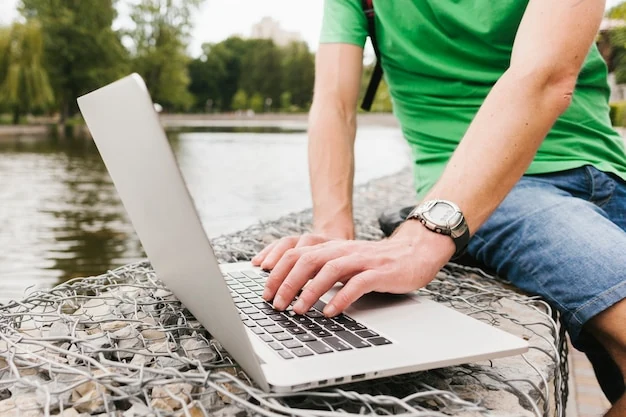 Working and communicating offline during an emergency